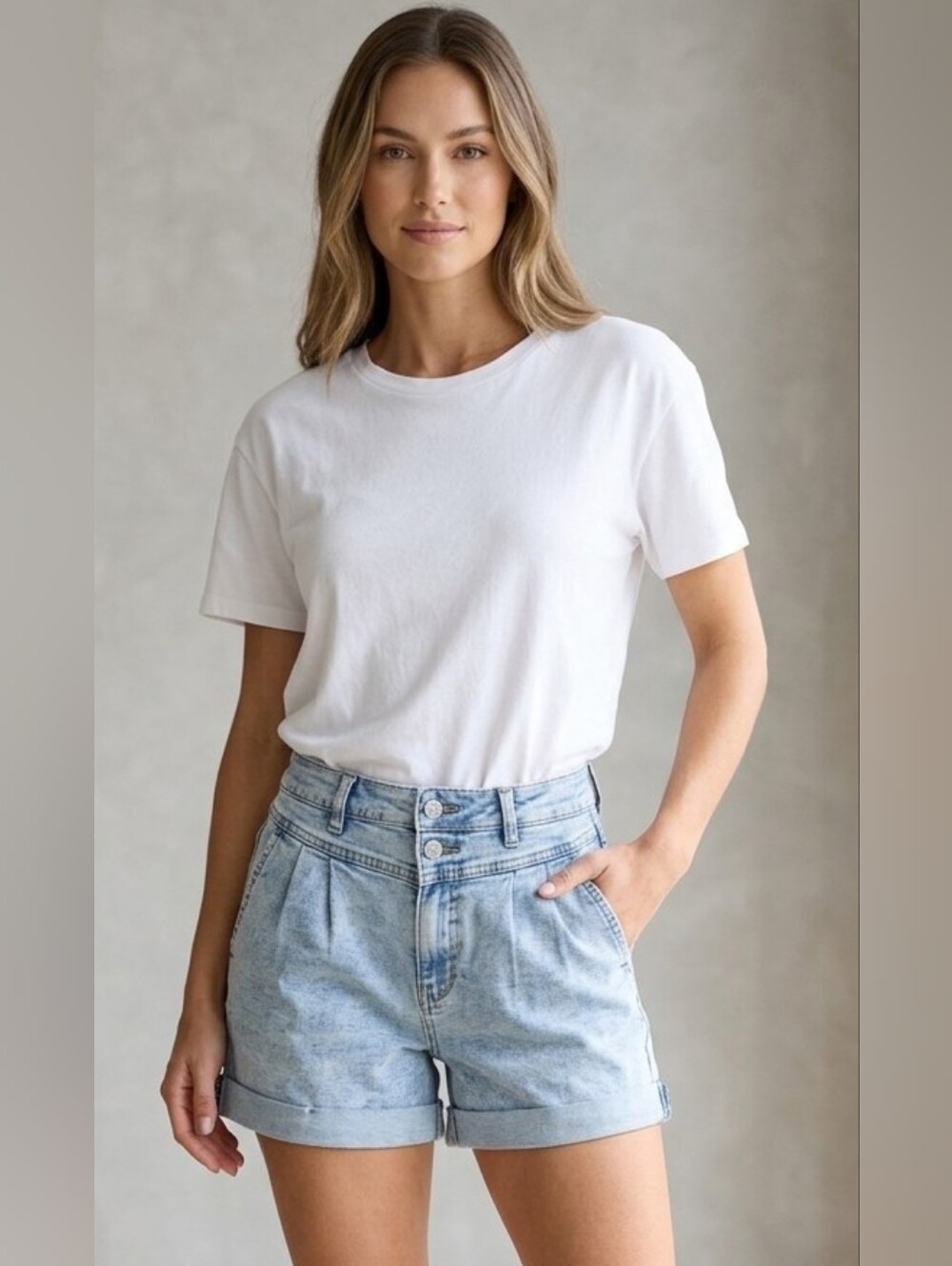Highway Jeans High Rise Double Button Distressed Pleated Shorts Light Wash Sz 5